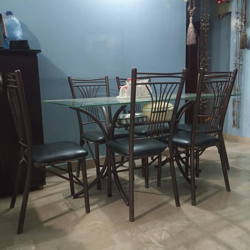 Dyining Table 0