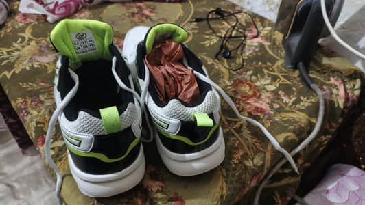 shose
