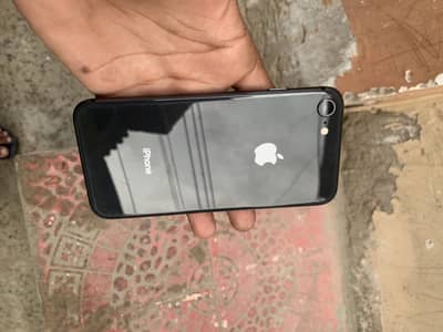 Apple iPhone 8