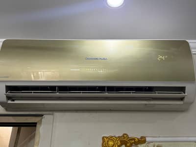 changhong Ruba DC Inverter 1.5 ton  Heat & Cool