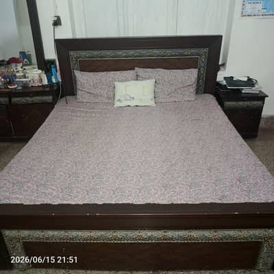 wooden bed set urgent sale