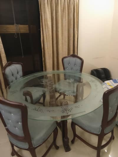 dining table with 4 chairs