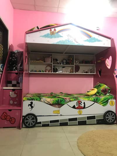 Bunker bed purchase one year before urgent needs to sell