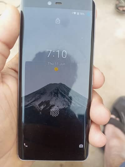 rakuten hand 5g condition 10/10 15500 read description plz