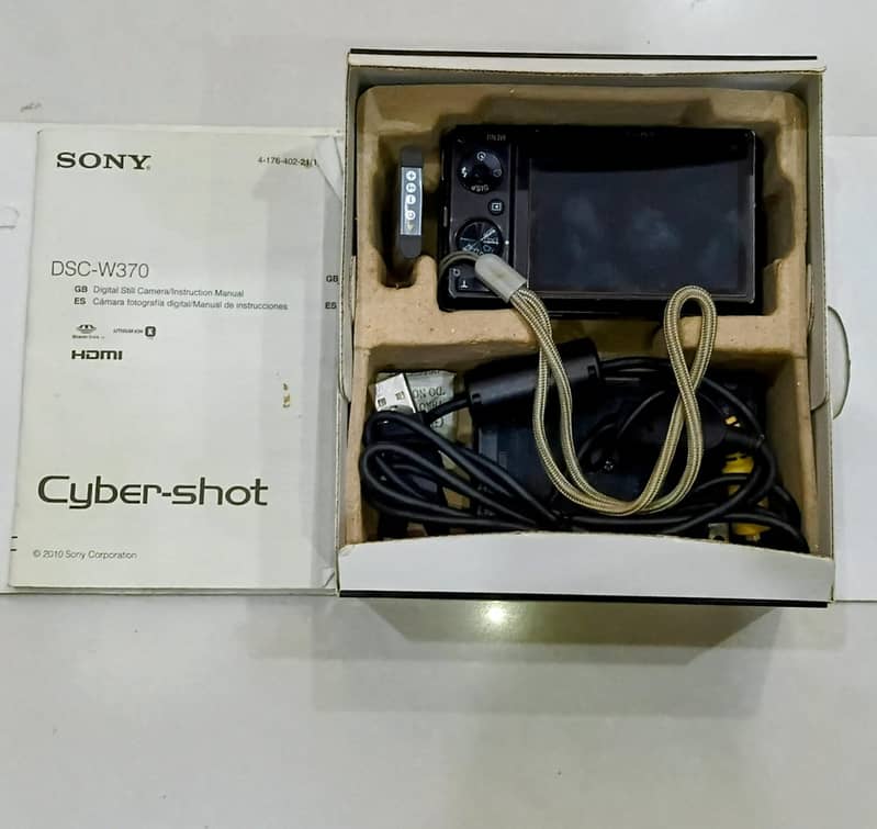 Digital camera 0