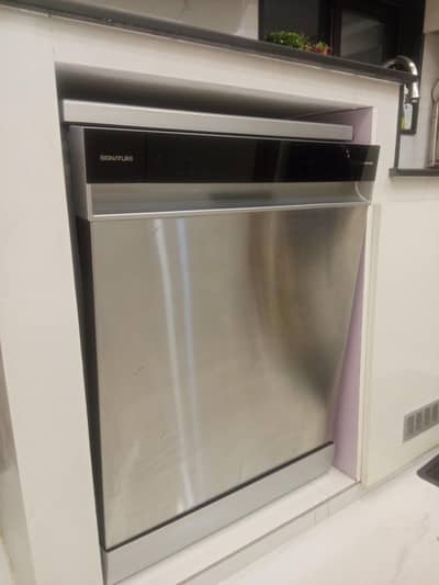 signature dishwasher large