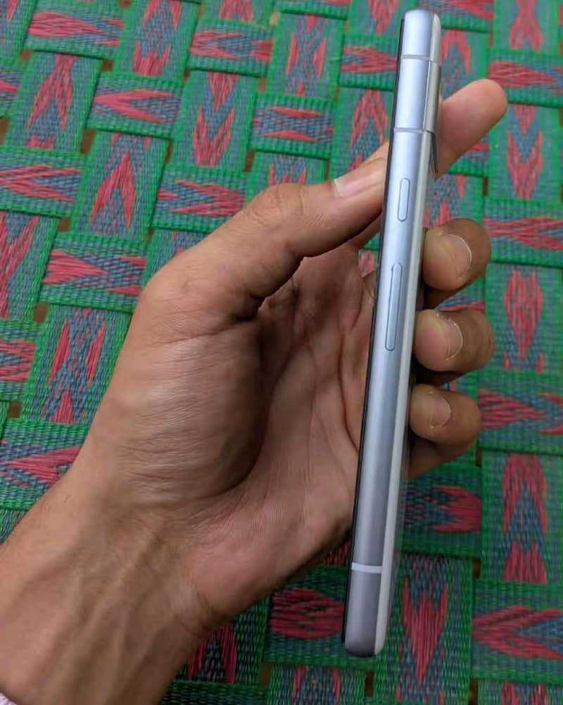 Google Pixel 7a 1