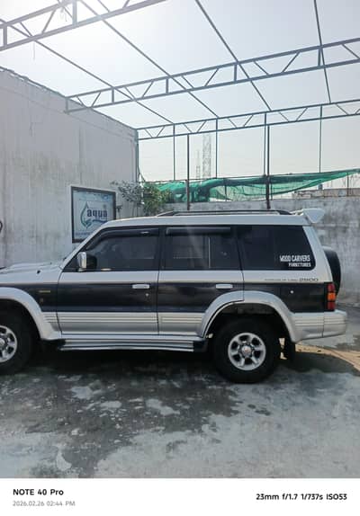 Mitsubishi Pajero 1996