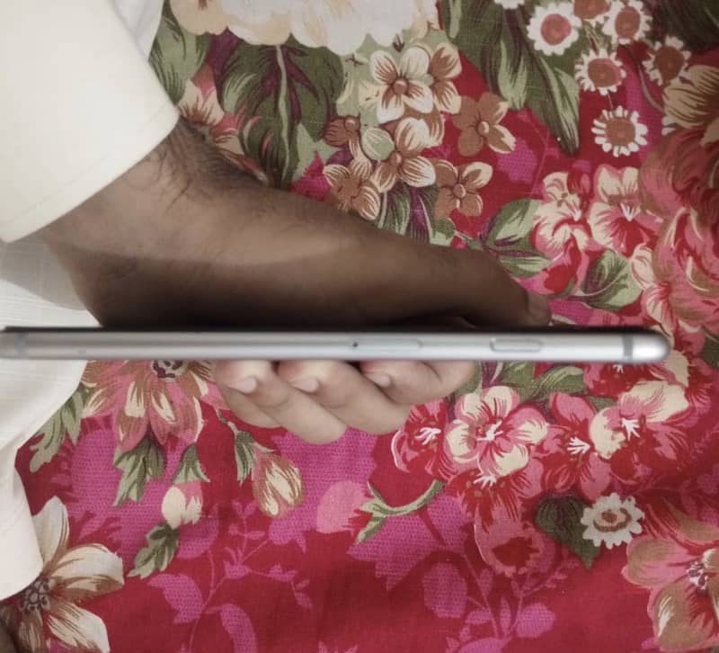 Apple iPhone 6S Plus 1