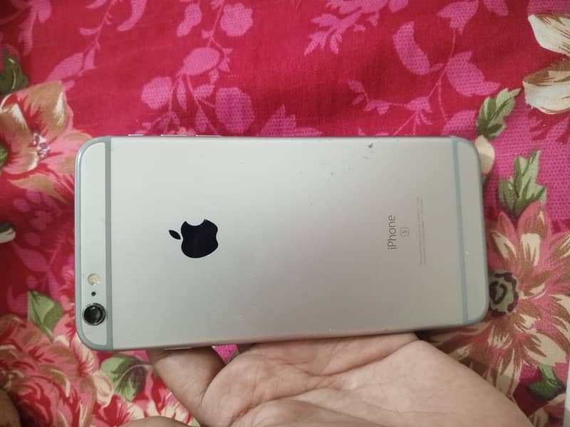 Apple iPhone 6S Plus 3