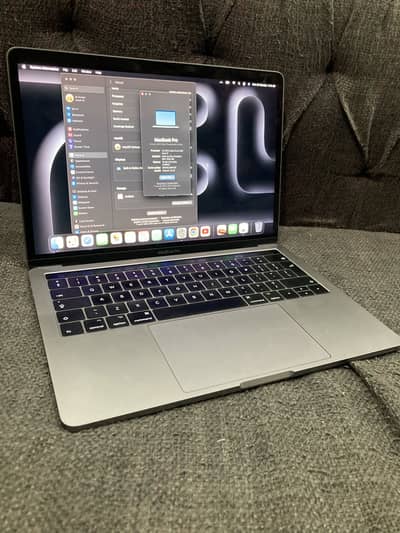 Macbook pro 2017 i7 16/512gb
