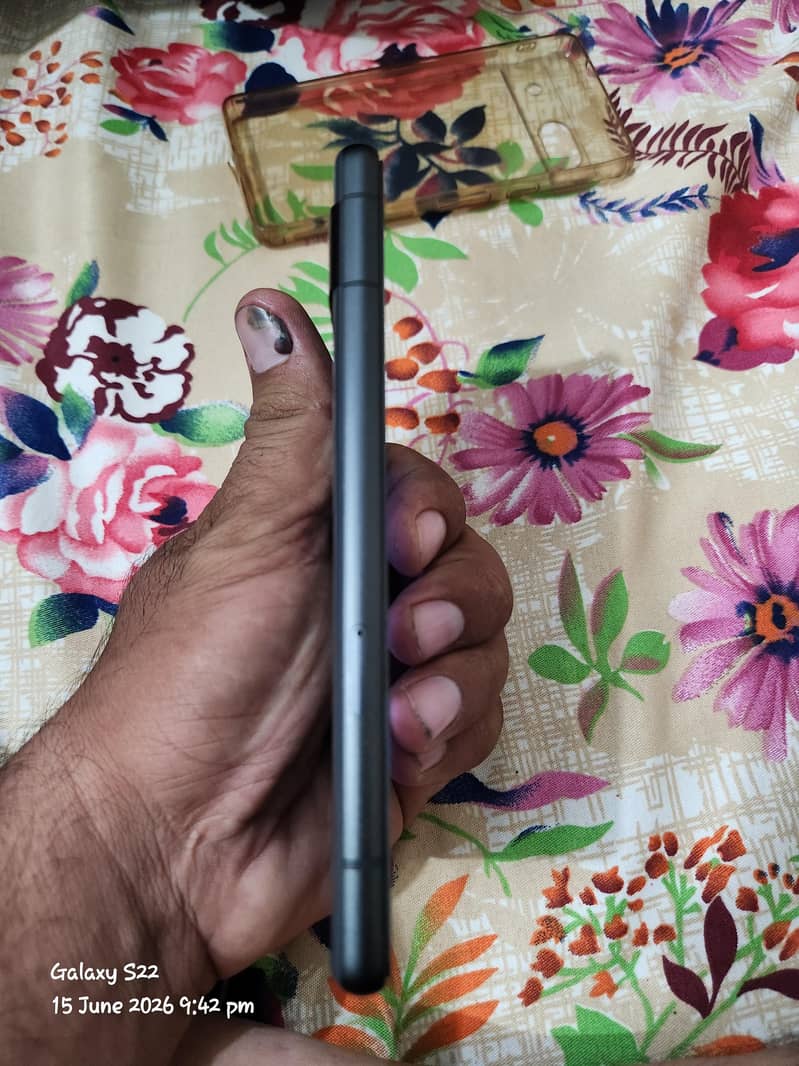 Google Pixel 7a 4