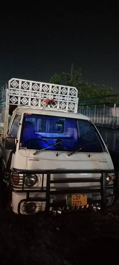 Hyundai shazor good luck gadi
