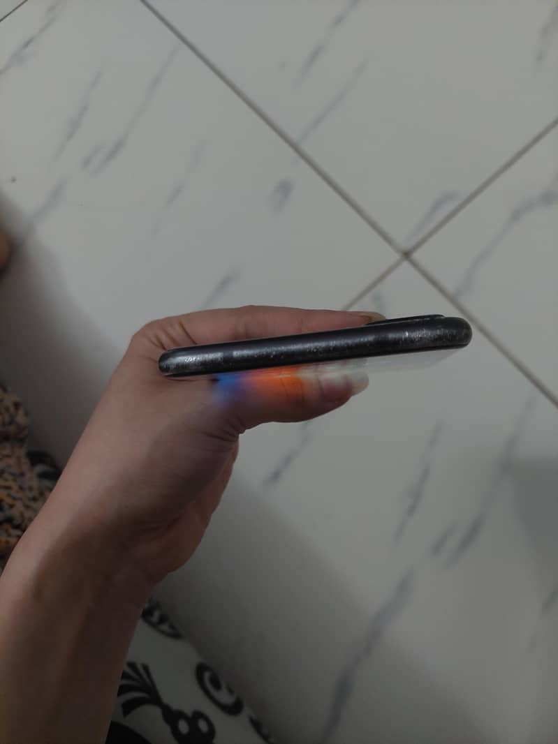 Apple iPhone 8 Plus 2