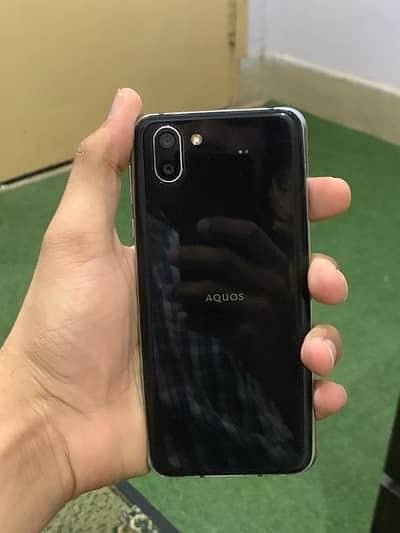 Sharp Aquos r2 gaming mobile - snapdragon 845 - PTA approved