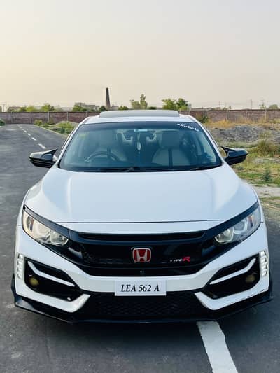 Honda civic 2016 bumper to bumper original brand new car