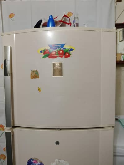dawlance large refrigerator