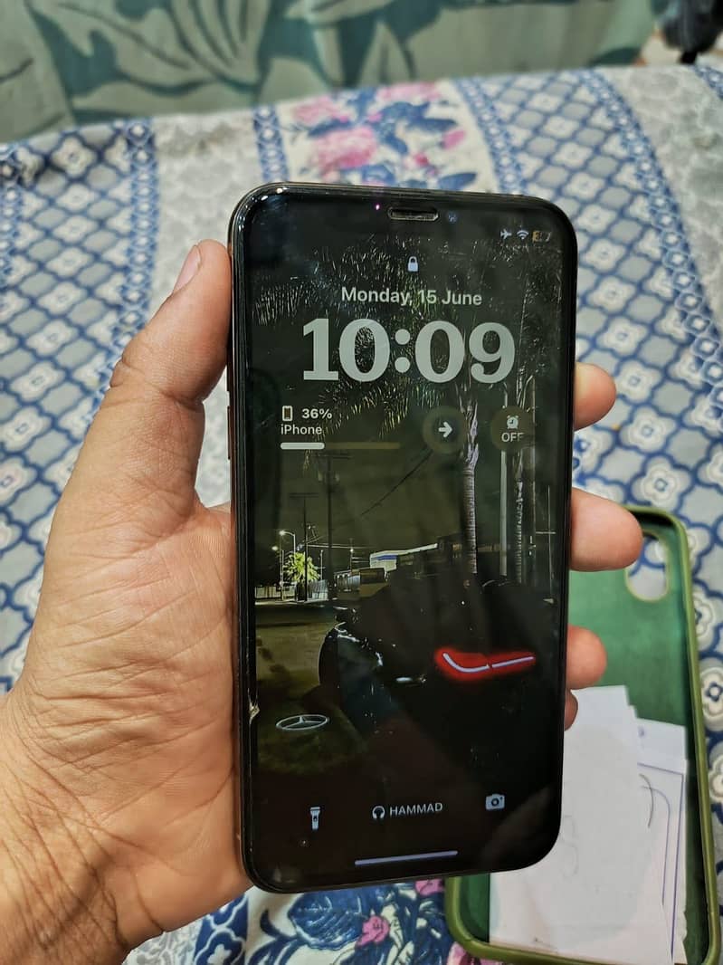 Apple iPhone XS 6
