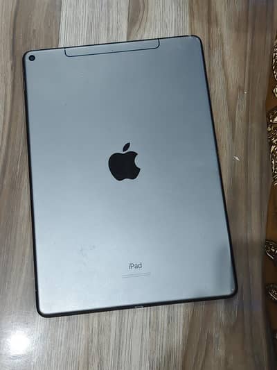 Ipad air 3(256 GB) GAMING SET, urgent sale !!!
