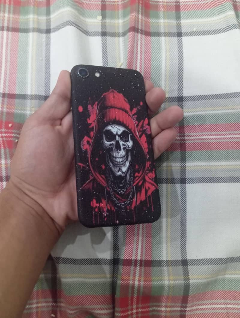Apple iPhone 7 1
