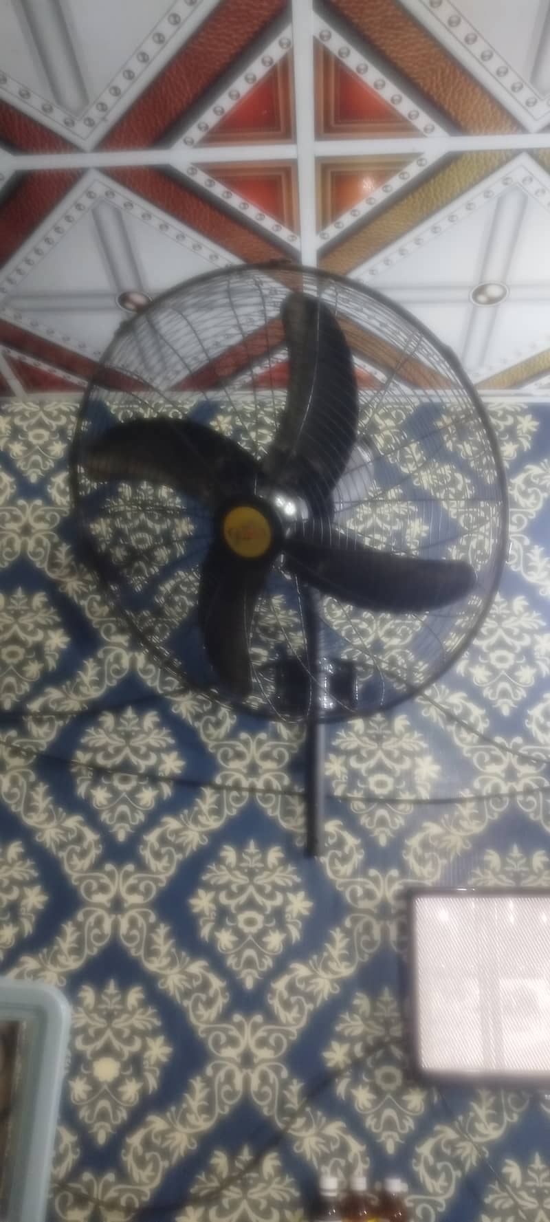 Bracket fan 2