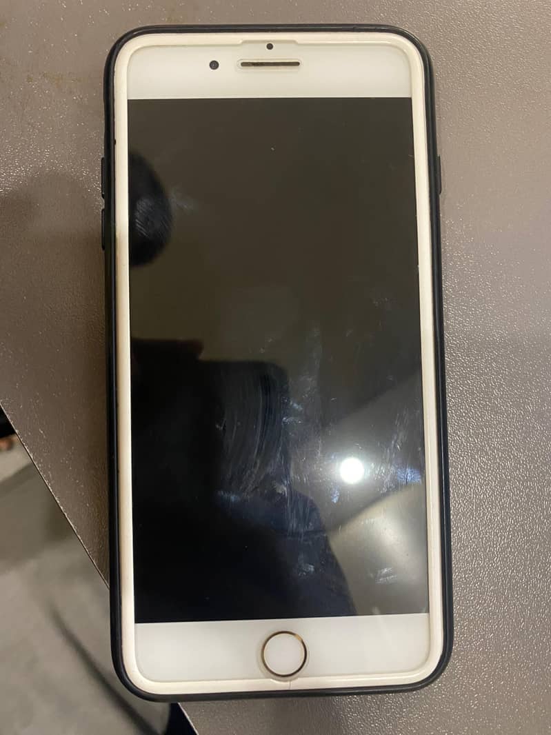 Apple iPhone 7 Plus 2