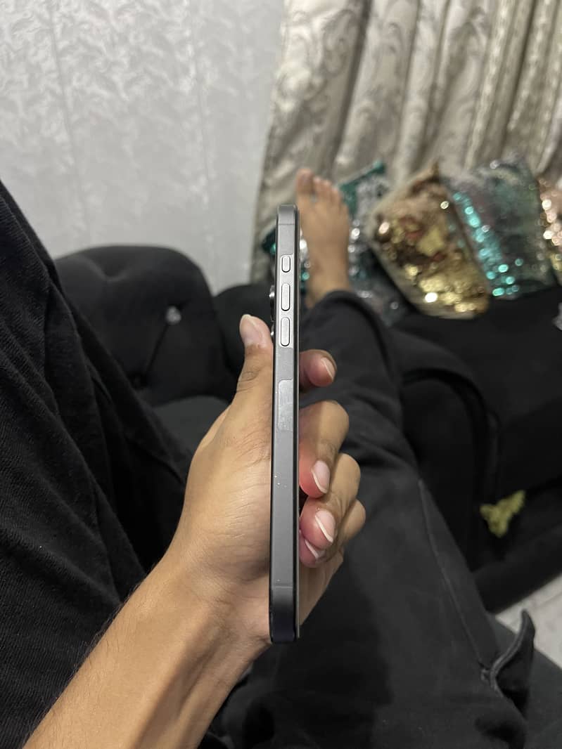iphone 16 pro max 6