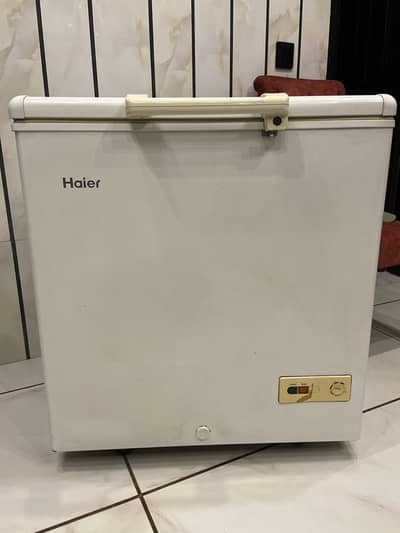 Deep freezer in excellent working condition for sale