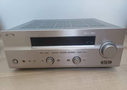 Rx-V557