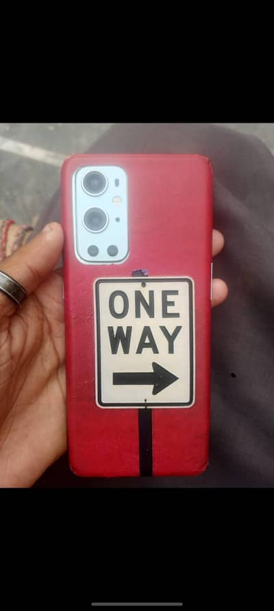 One Plus 9 Pro(12+12/256)