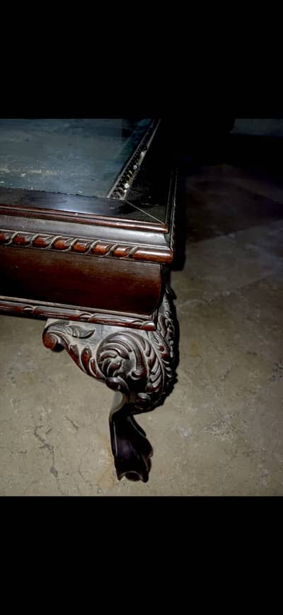 Tv lounge center table