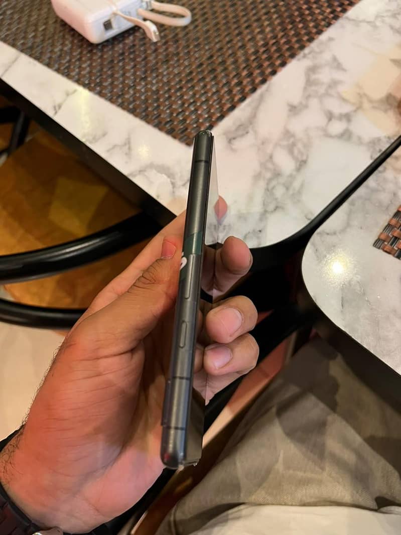 Google Pixel 7a 2