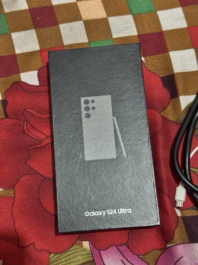 Samsung galaxy s24 Ultra  Non pta 10/10 condition