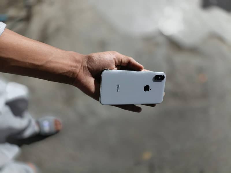 Apple iPhone X 0