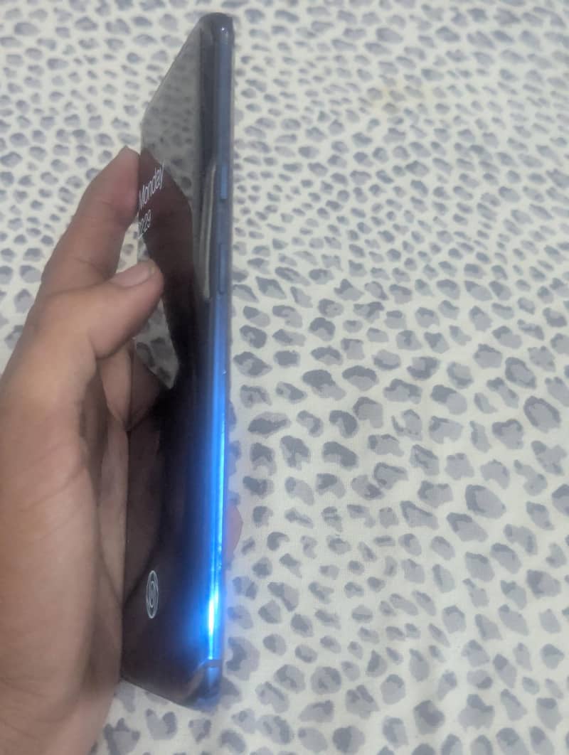 One Plus 7 Pro 3