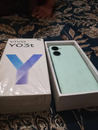 Vivo Y03T | 4+4GB RAM | 64GB Storage | Box & Original Charger