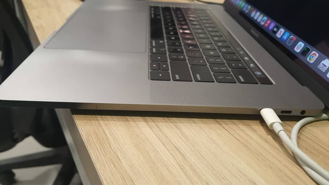 MacBook Pro 2