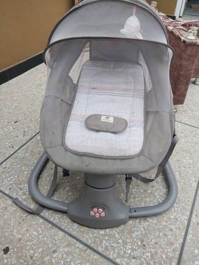 Electric Baby swing cort