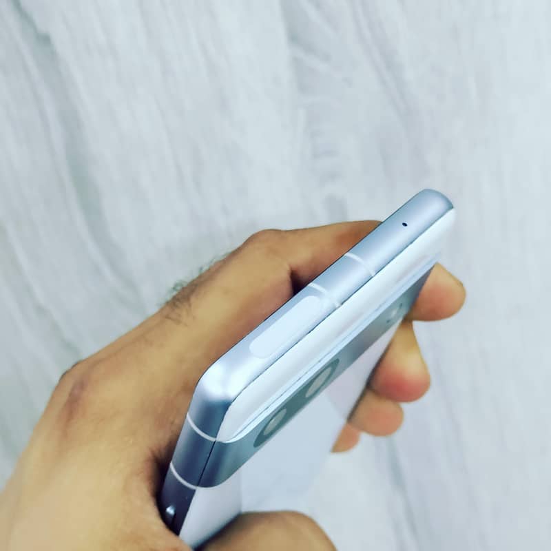 Google Pixel 7a 3