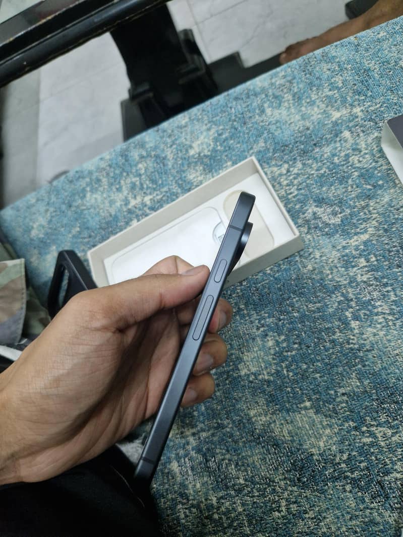 Google Pixel 9 3