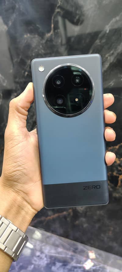 Infinix Zero 40