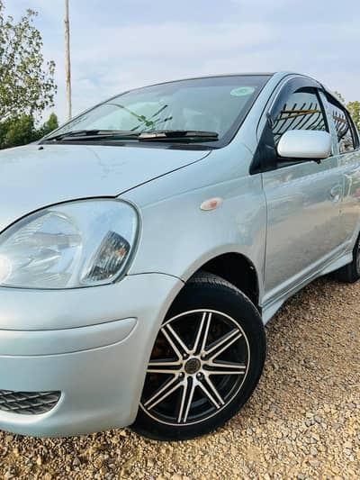 Toyota Vitz 2004