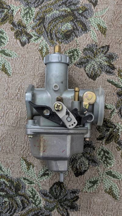 Crown 125 carburator