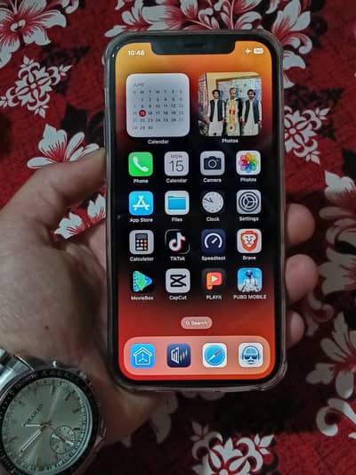 Apple iPhone 12