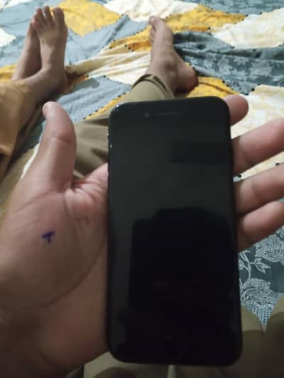 Apple iPhone 7