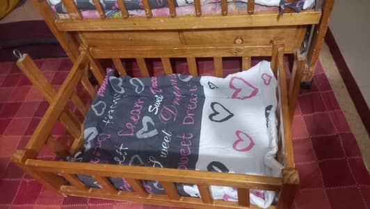 Baby cot with cot set