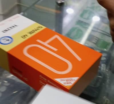 tecno spark 40