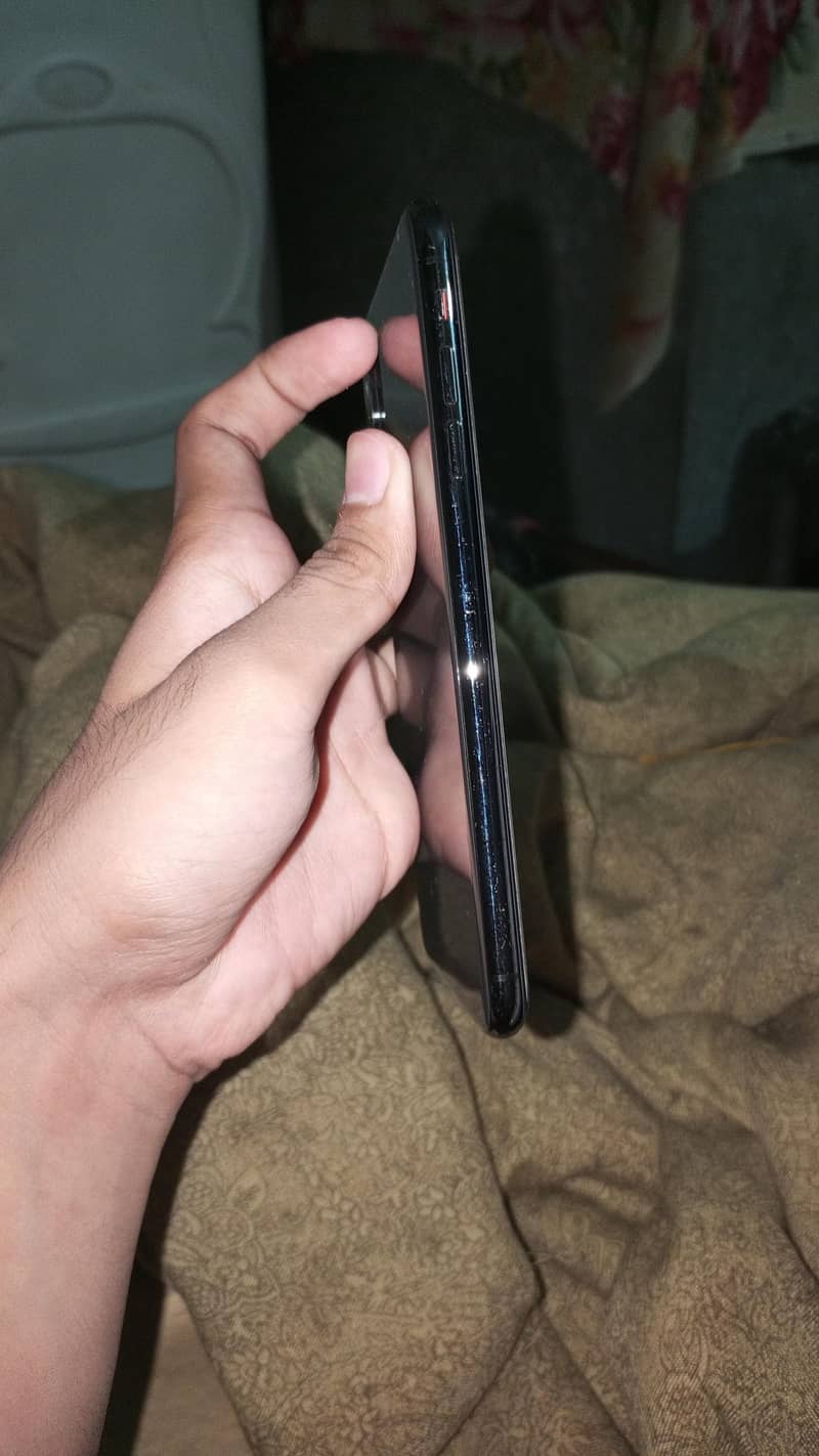 iphone xs max 1