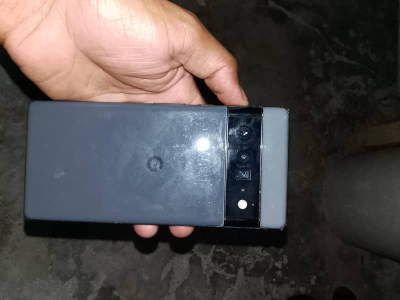 Google Pixel 6 Pro 2