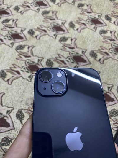 Apple iPhone 13